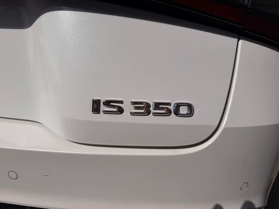2023 Lexus IS 3rd Gen - Image 8 of 28