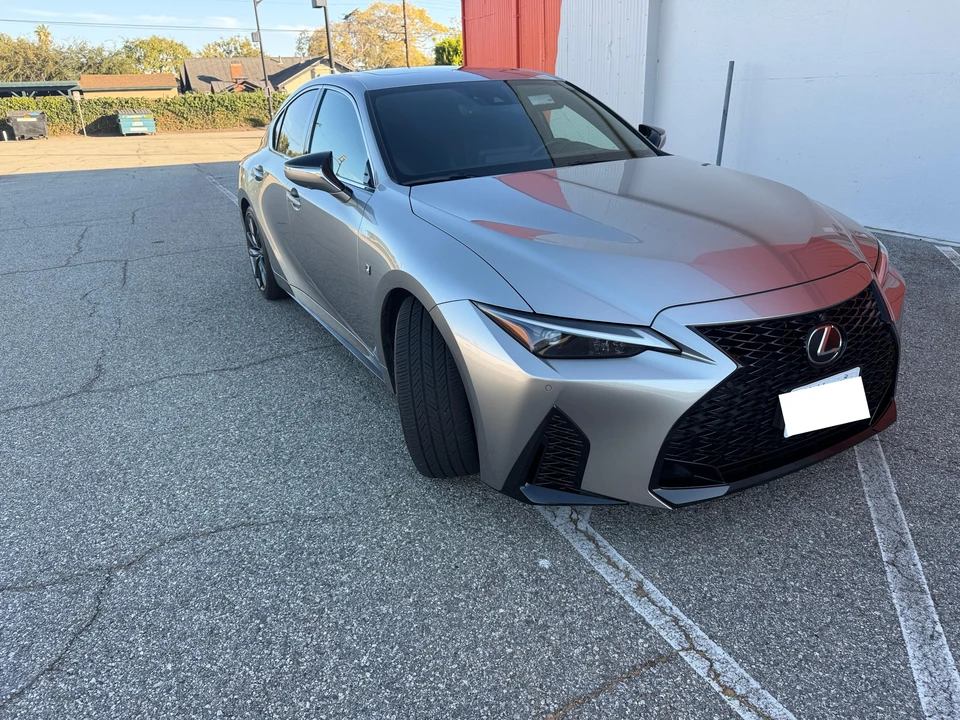 2023 Lexus IS 3rd Gen - Image 22 of 31