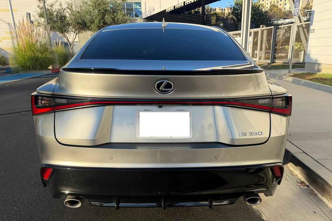 2023 Lexus IS 3rd Gen - Image 5 of 31
