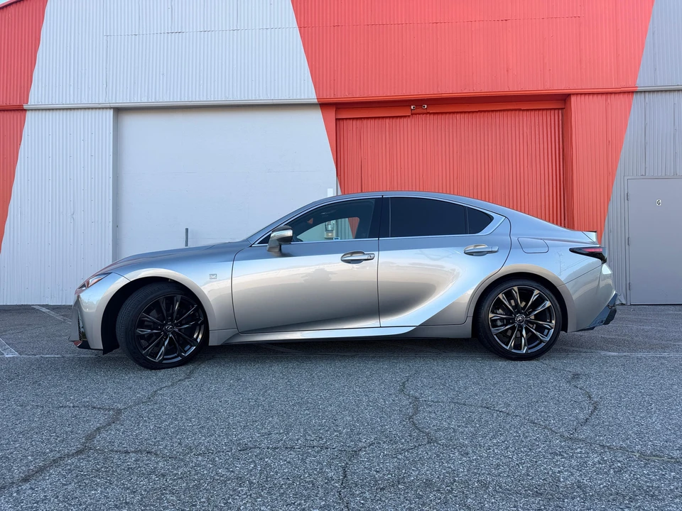 2023 Lexus IS 3rd Gen - Image 12 of 31