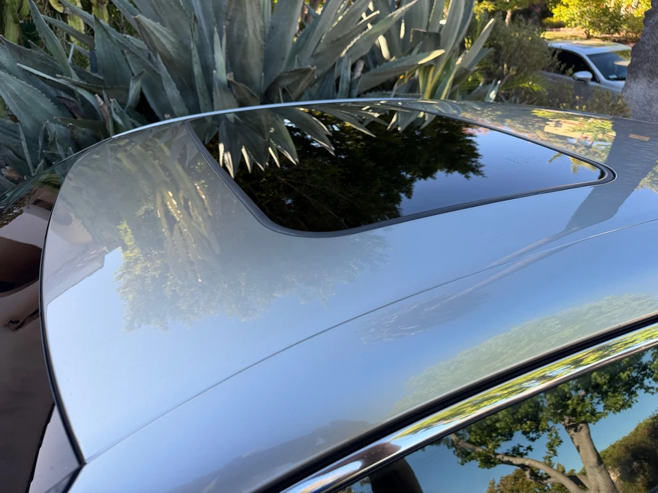 2023 Lexus IS 3rd Gen - Image 28 of 31