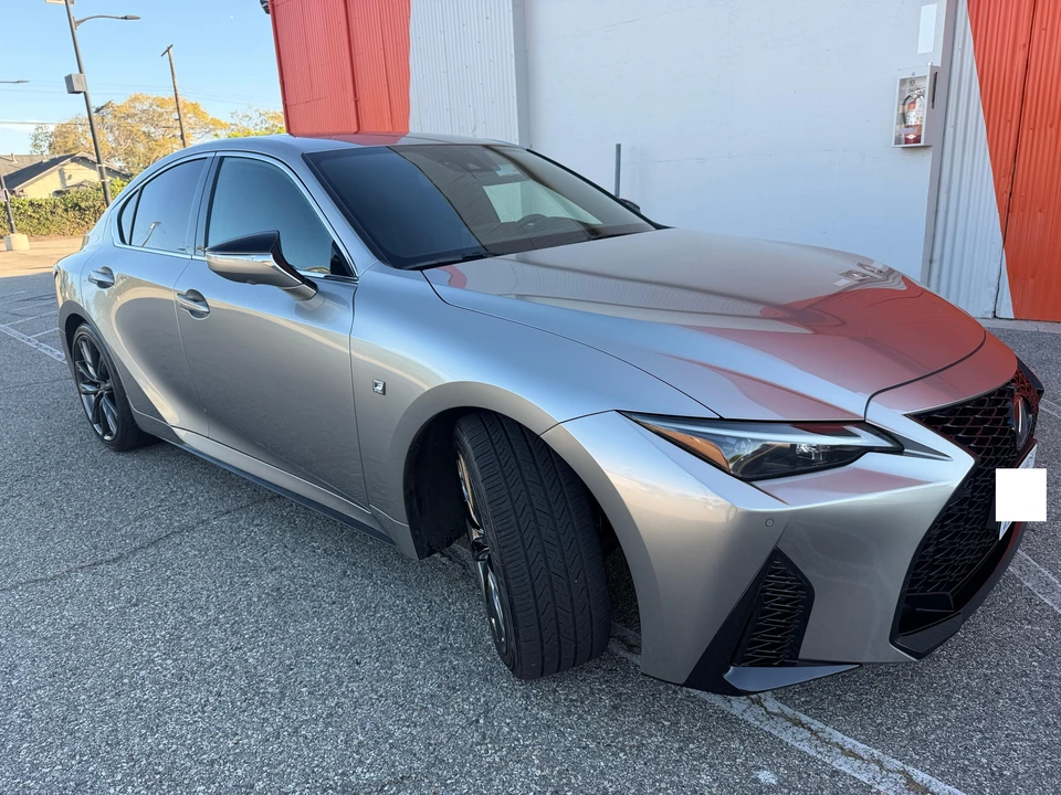 2023 Lexus IS 3rd Gen - Image 20 of 31