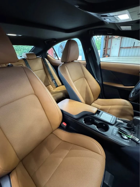 2023 Lexus IS 3rd Gen - Image 8 of 10