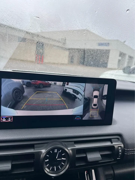 2023 Lexus IS 3rd Gen - Image 19 of 20