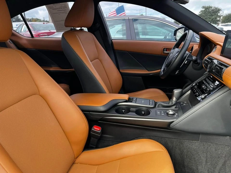 2023 Lexus IS 3rd Gen - Image 3 of 10