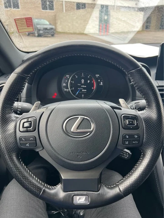 2023 Lexus IS 3rd Gen - Image 9 of 20