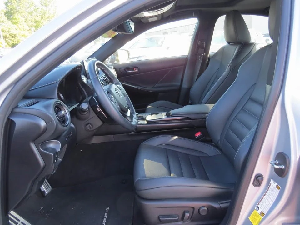 2023 Lexus IS 3rd Gen - Image 10 of 18