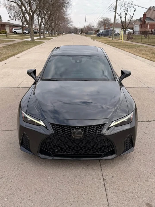 2023 Lexus IS 3rd Gen - Image 2 of 9