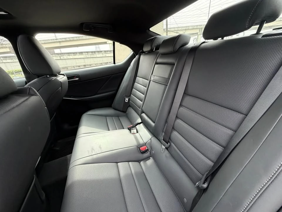 2023 Lexus IS 3rd Gen - Image 11 of 13
