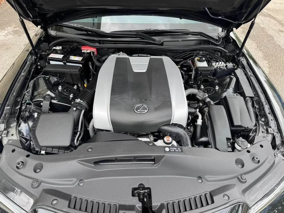 2023 Lexus IS 3rd Gen - Image 2 of 6