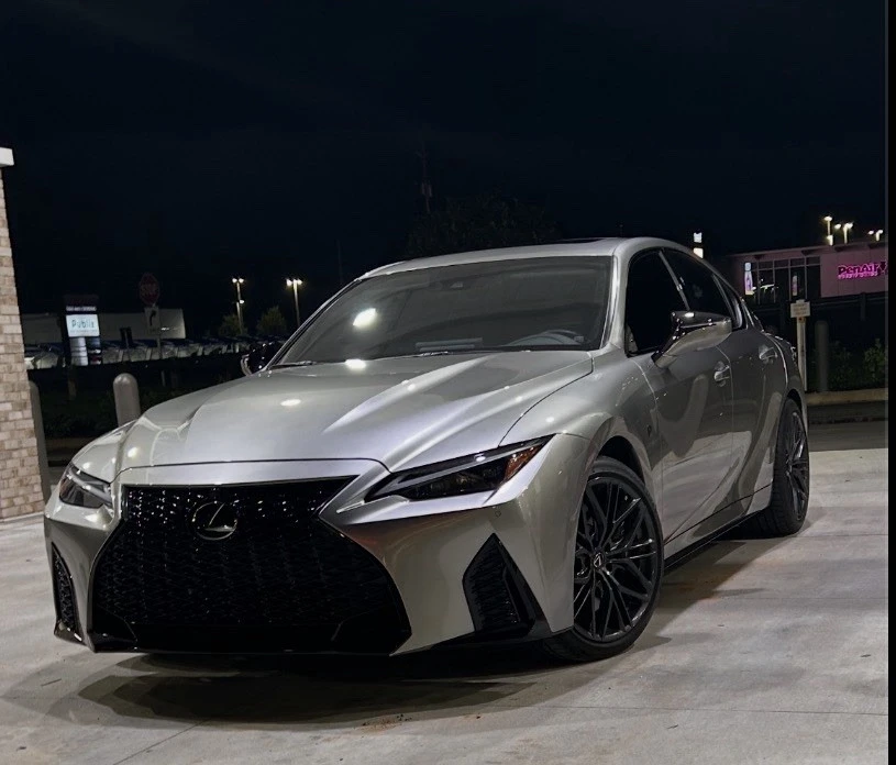2023 Lexus IS 3rd Gen - Image 14 of 15