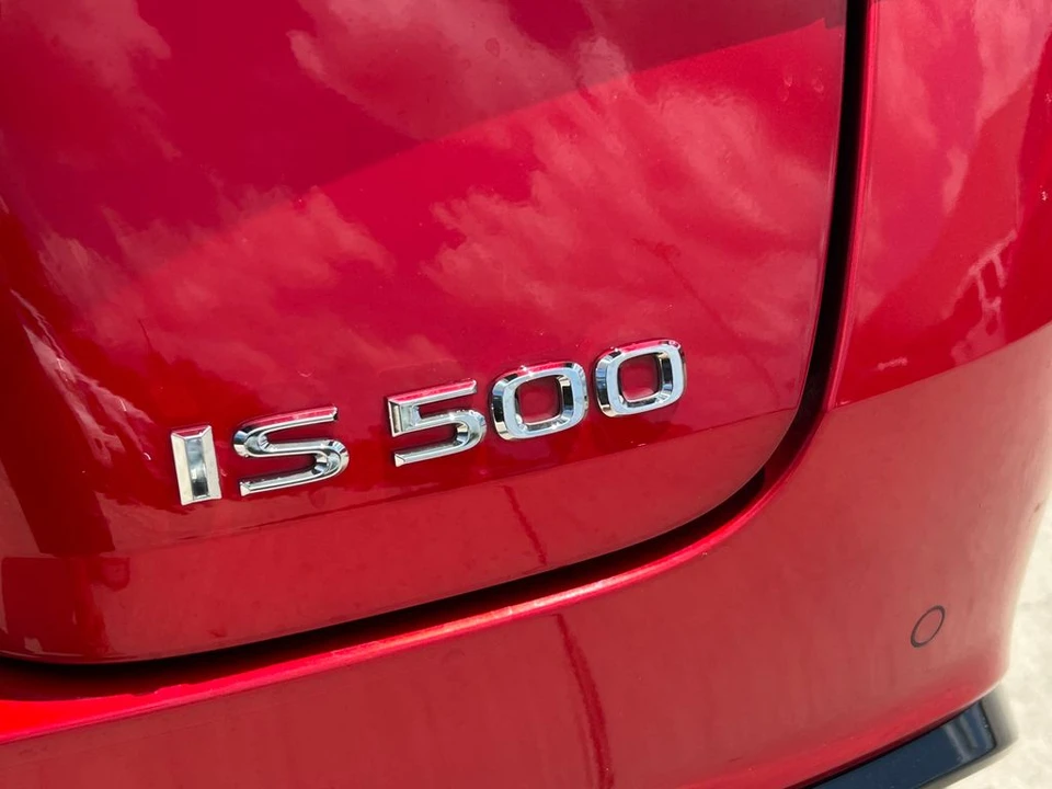 2023 Lexus IS 3rd Gen - Image 13 of 31