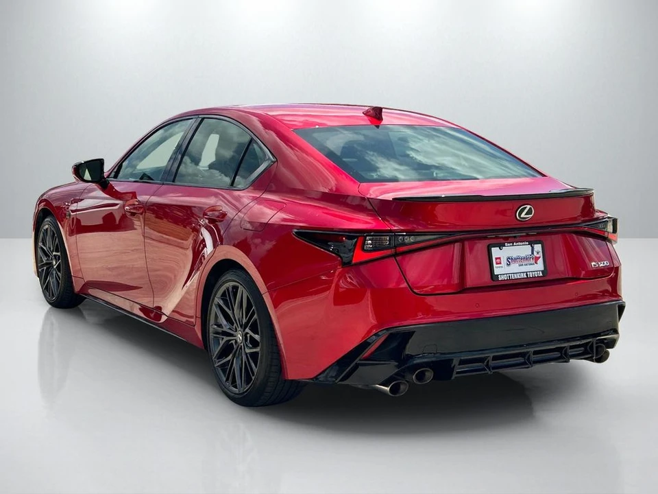 2023 Lexus IS 3rd Gen - Image 7 of 31