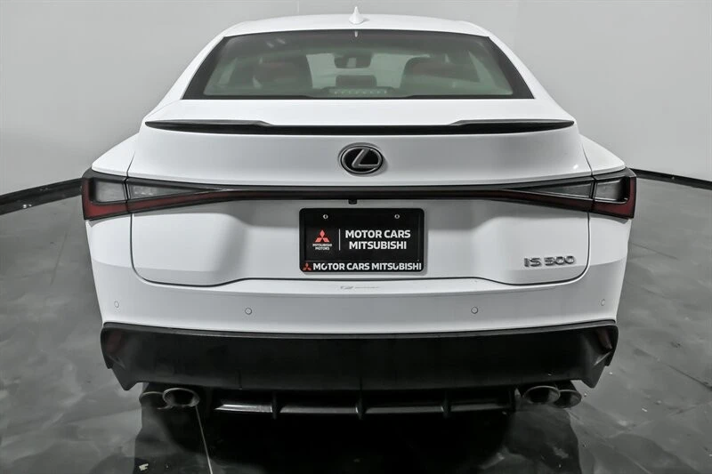 2023 Lexus IS 3rd Gen - Image 9 of 21