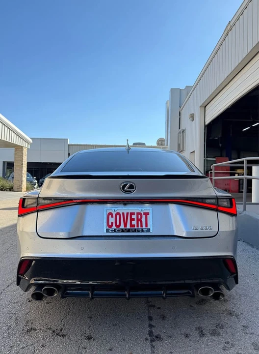 2023 Lexus IS 3rd Gen - Image 5 of 8
