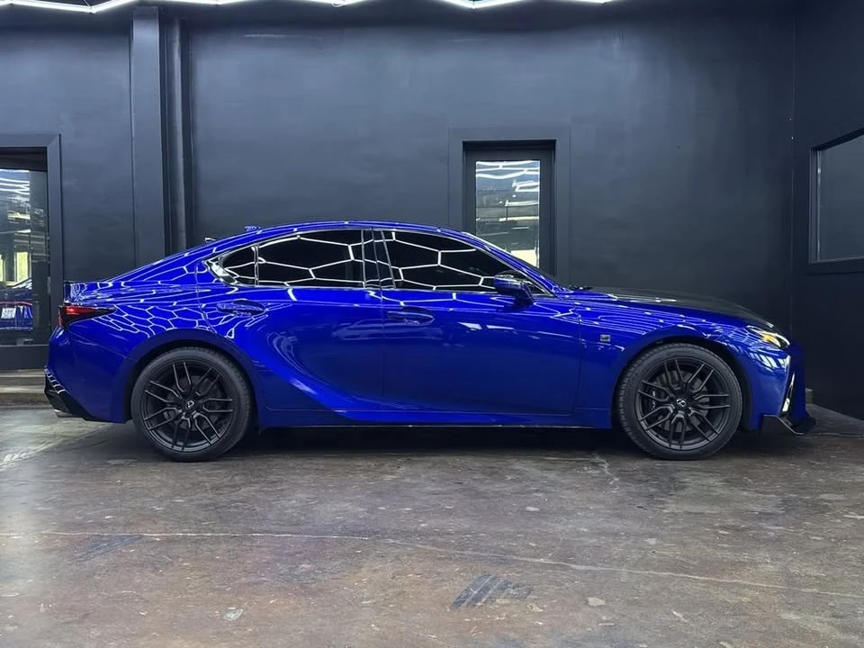 2023 Lexus IS 3rd Gen - Image 10 of 20