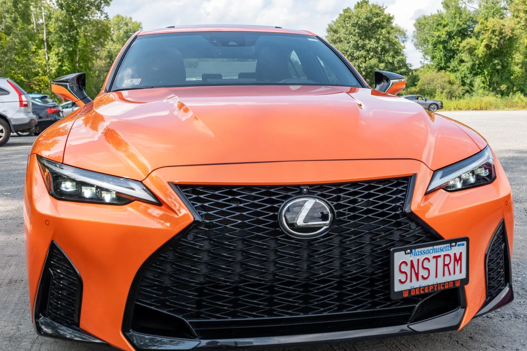 2023 Lexus IS 3rd Gen - Image 13 of 31