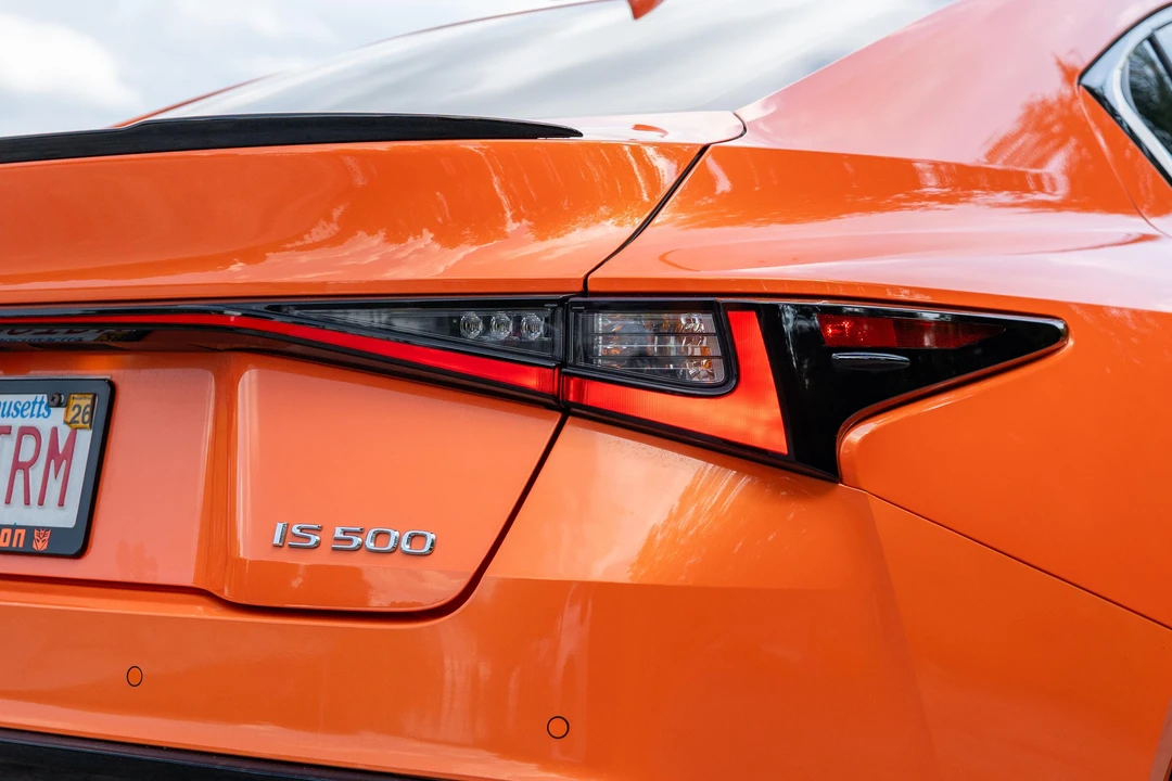2023 Lexus IS 3rd Gen - Image 29 of 31