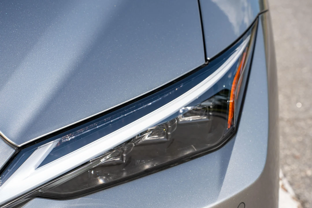 2023 Lexus IS 3rd Gen - Image 11 of 31