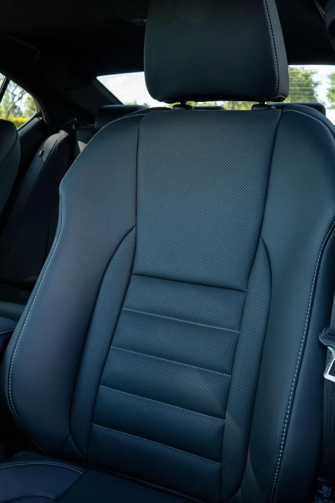 2023 Lexus IS 3rd Gen - Image 25 of 31