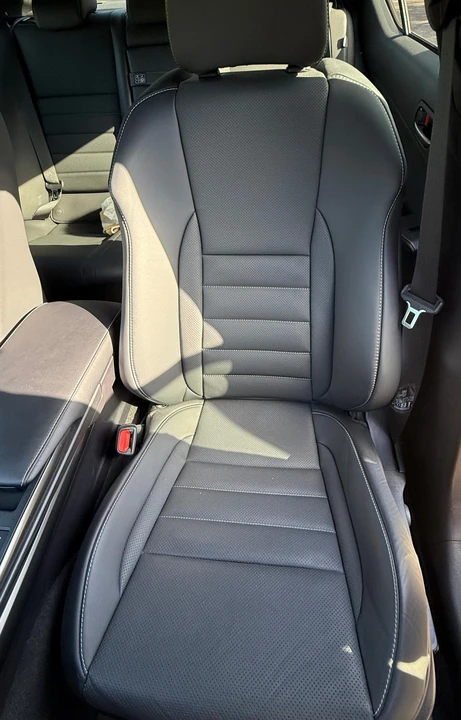 2023 Lexus IS 3rd Gen - Image 24 of 31