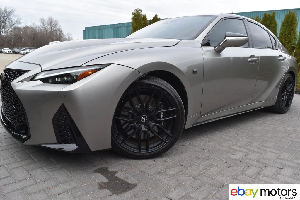 2023 Lexus IS 3rd Gen - Image 22 of 24