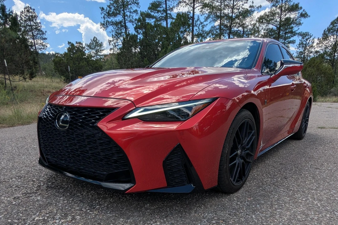 2023 Lexus IS 3rd Gen - Image 7 of 31