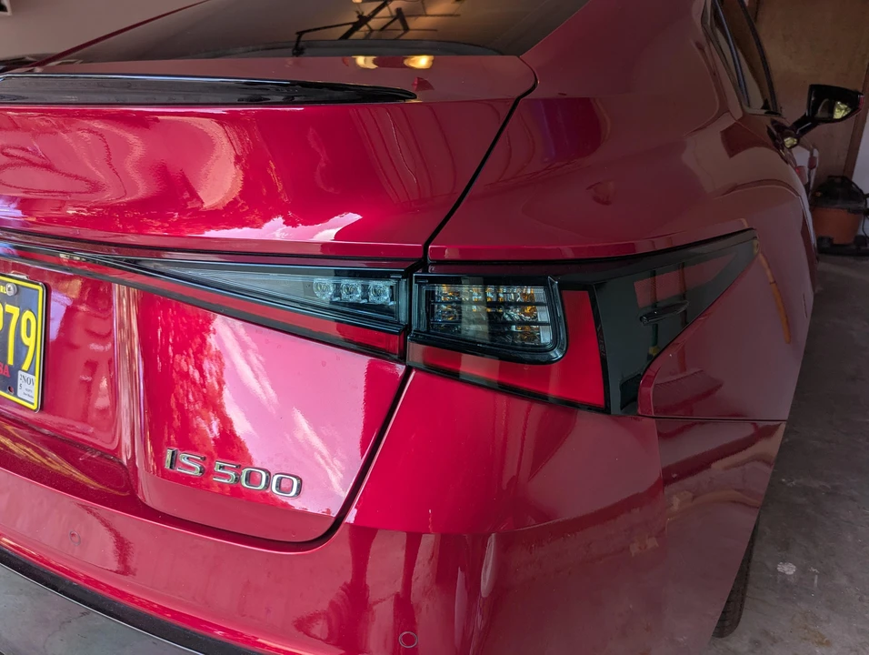 2023 Lexus IS 3rd Gen - Image 27 of 31