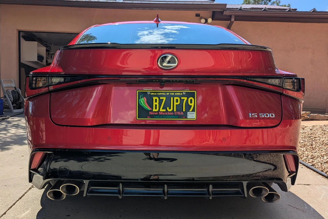 2023 Lexus IS 3rd Gen - Image 9 of 31