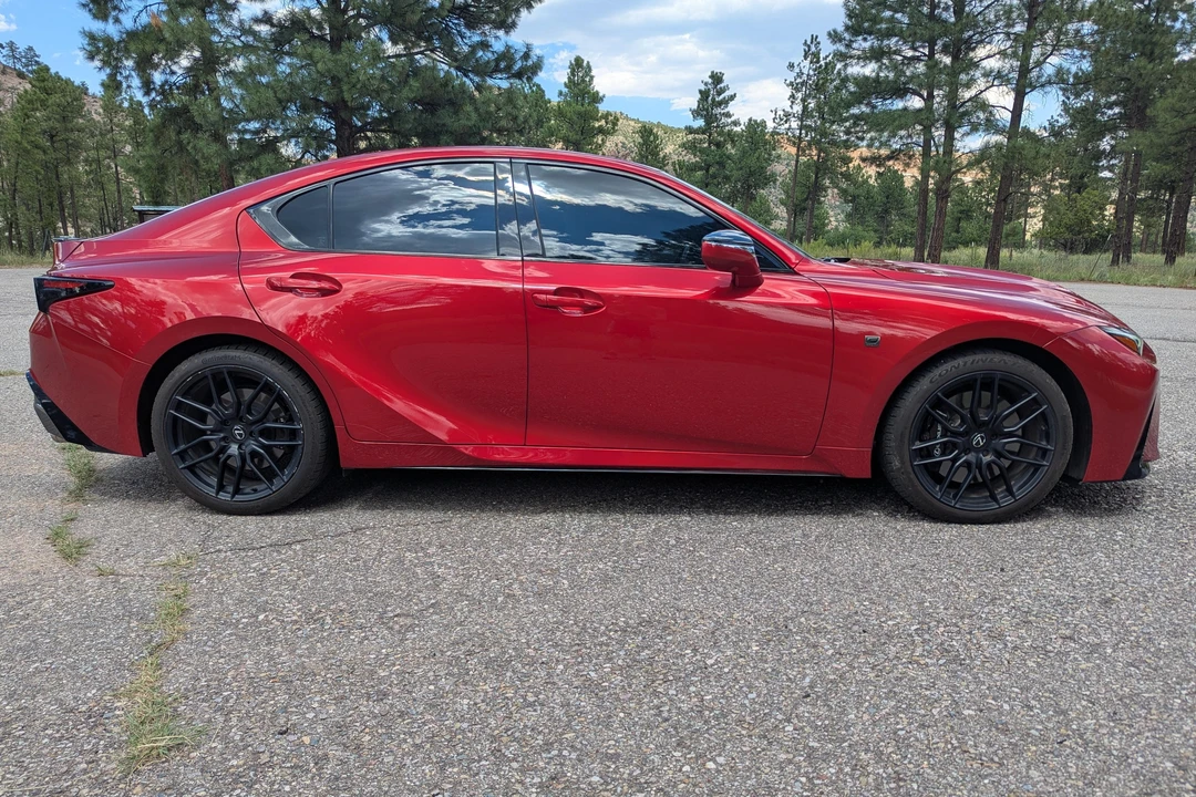2023 Lexus IS 3rd Gen - Image 12 of 31