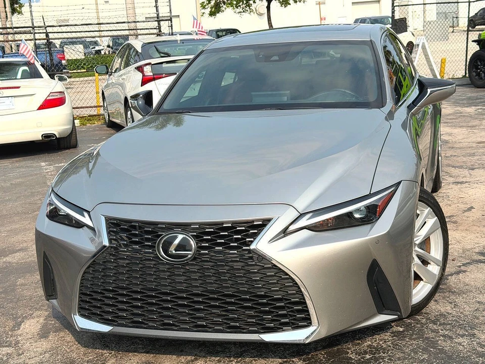 2023 Lexus IS 3rd Gen - Image 4 of 31