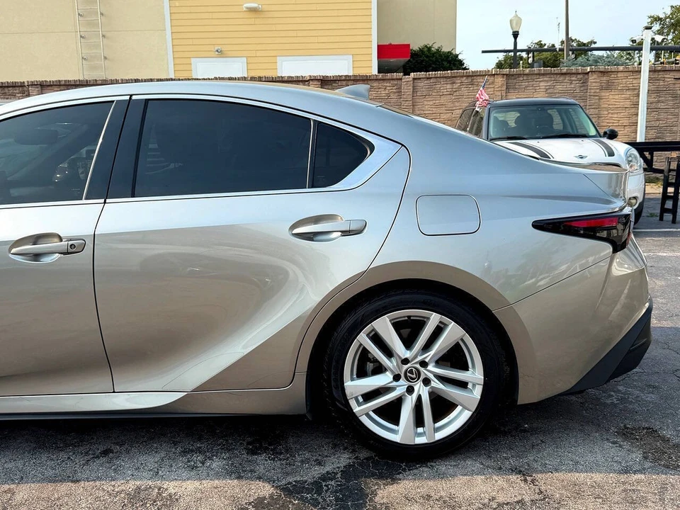 2023 Lexus IS 3rd Gen - Image 11 of 31