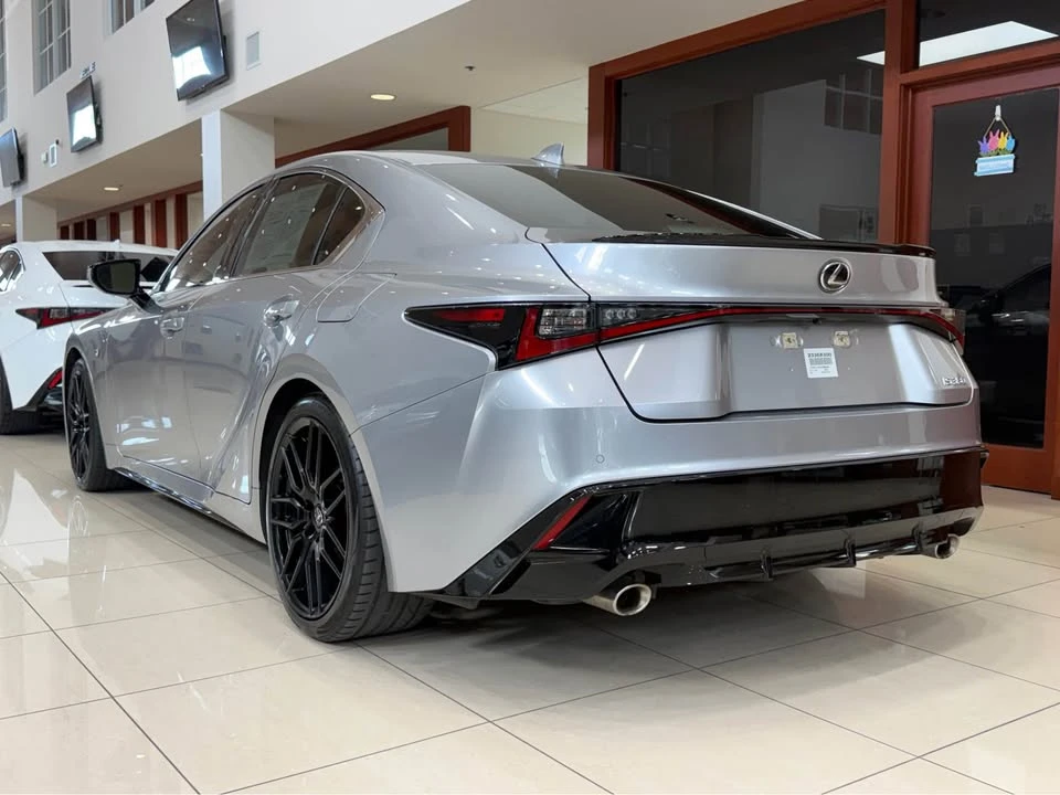 2023 Lexus IS 3rd Gen - Image 5 of 18
