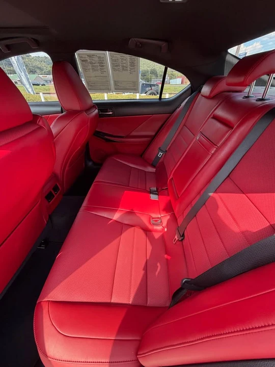2023 Lexus IS 3rd Gen - Image 4 of 11