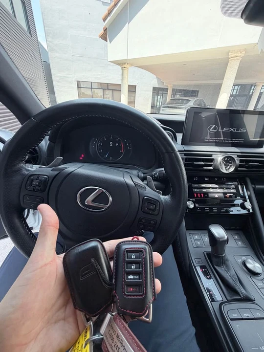 2023 Lexus IS 3rd Gen - Image 7 of 13