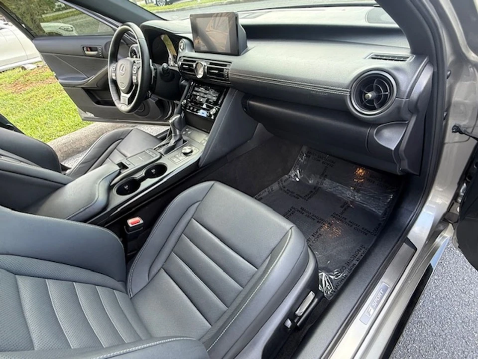 2023 Lexus IS 3rd Gen - Image 4 of 12