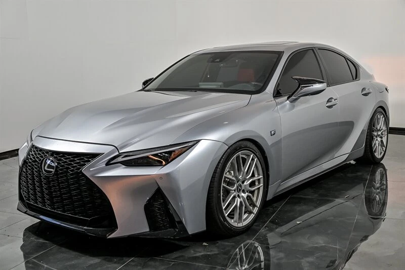 2023 Lexus IS 3rd Gen - Image 5 of 31