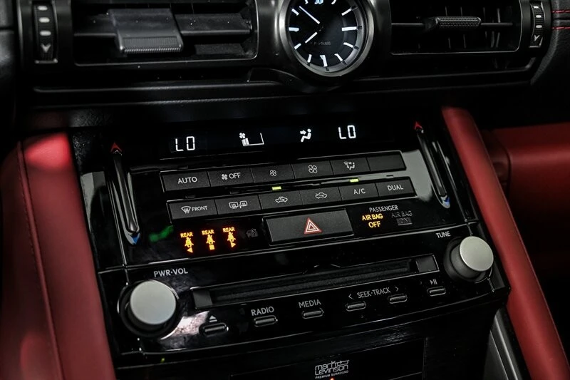 2023 Lexus IS 3rd Gen - Image 28 of 31