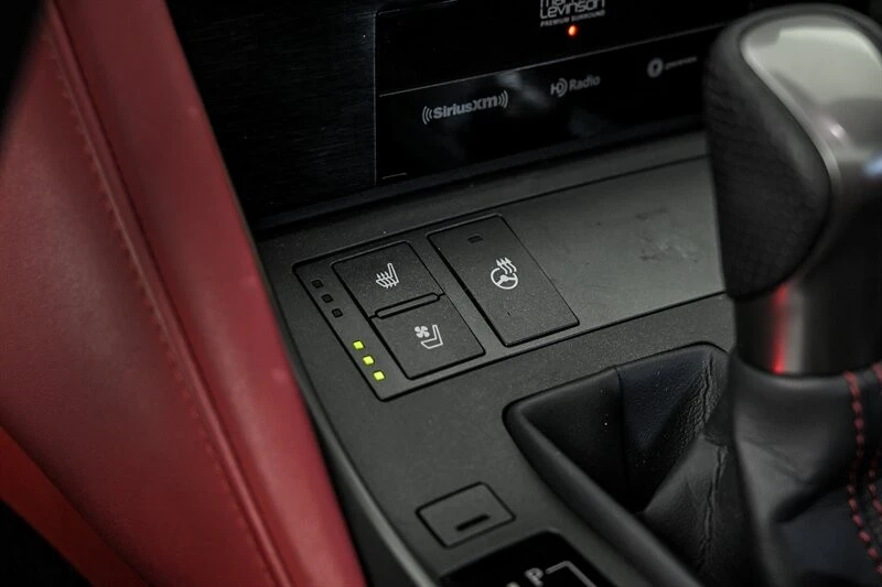 2023 Lexus IS 3rd Gen - Image 29 of 31