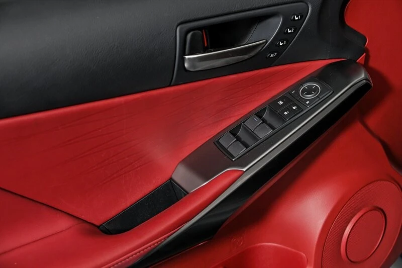 2023 Lexus IS 3rd Gen - Image 13 of 31