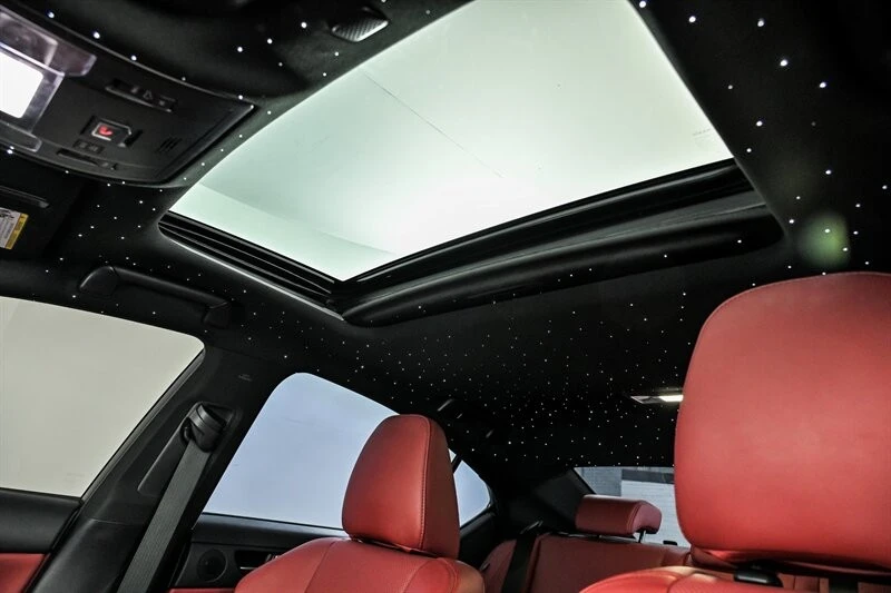 2023 Lexus IS 3rd Gen - Image 18 of 31