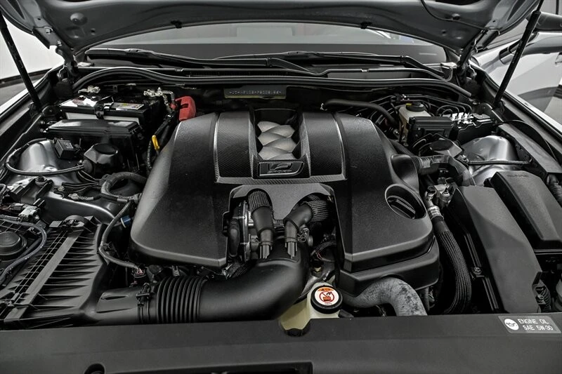 2023 Lexus IS 3rd Gen - Image 12 of 31