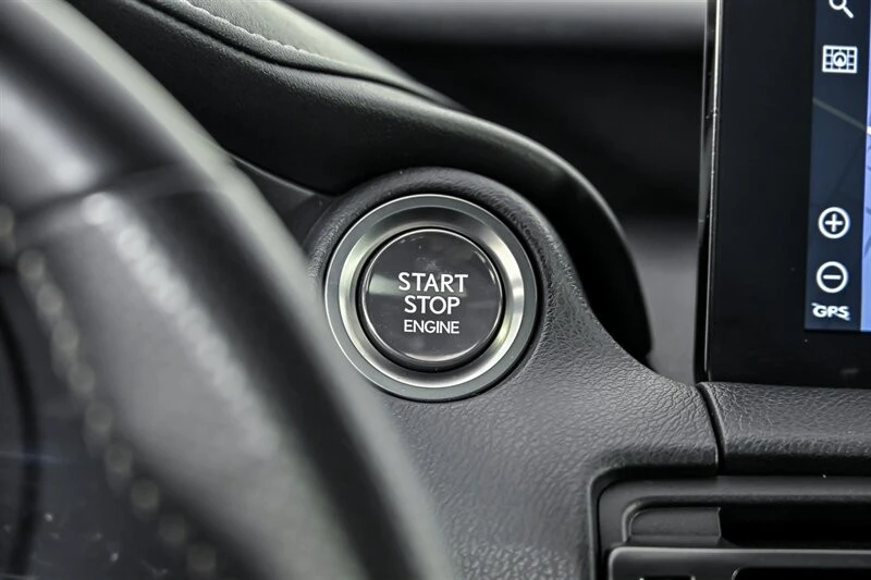 2023 Lexus IS 3rd Gen - Image 27 of 31