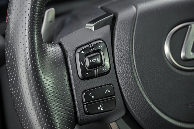 2023 Lexus IS 3rd Gen - Image 22 of 31