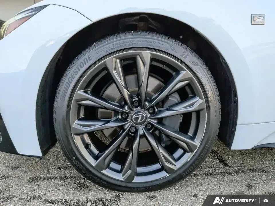 2023 Lexus IS 3rd Gen - Image 5 of 8