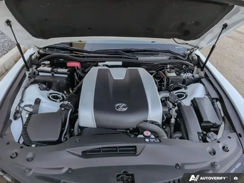 2023 Lexus IS 3rd Gen - Image 4 of 8
