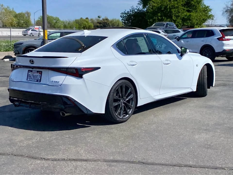 2023 Lexus IS 3rd Gen - Image 9 of 11