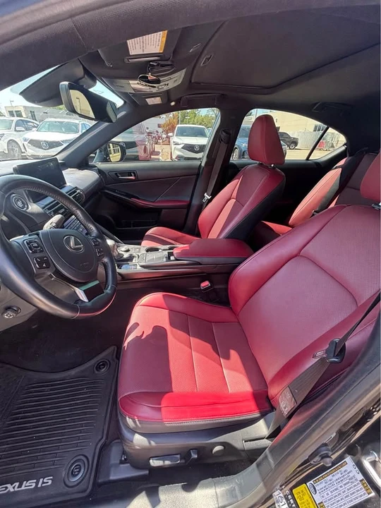 2023 Lexus IS 3rd Gen - Image 5 of 10