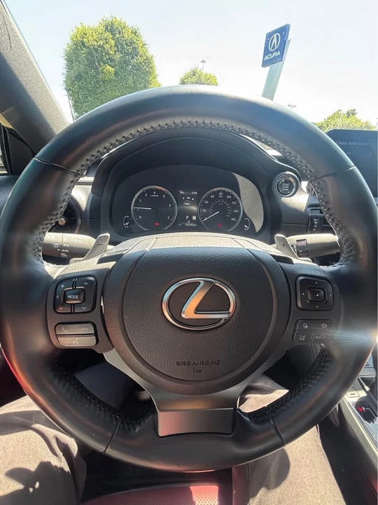2023 Lexus IS 3rd Gen - Image 6 of 10