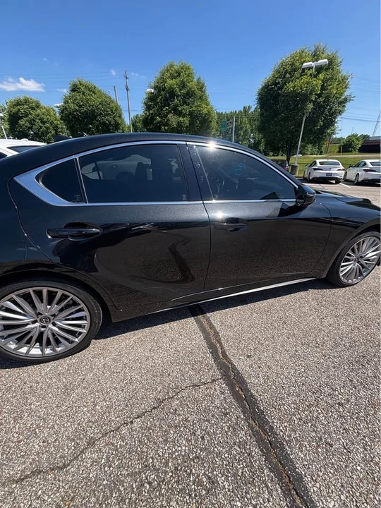 2023 Lexus IS 3rd Gen - Image 4 of 10